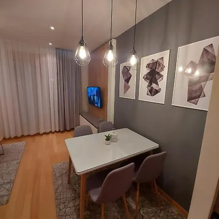 アパート Ksenija *