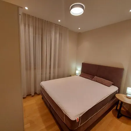 Ksenija * ズラティボール