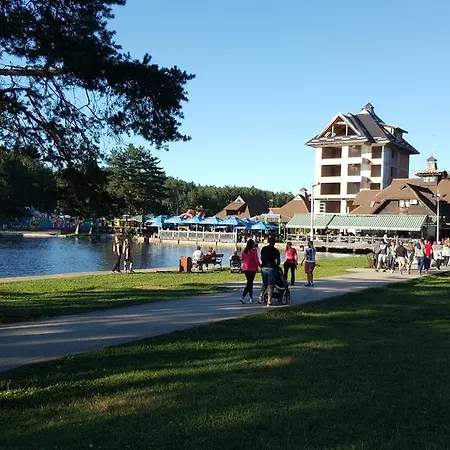 Ksenija アパート